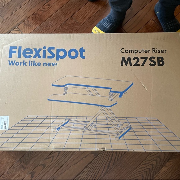 Flexispot Standing Desk converter - Picture 1 of 3